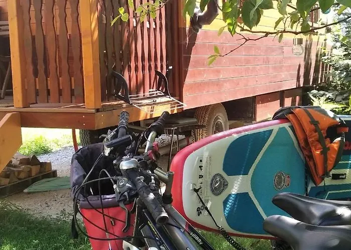 The Trailer, Comfort