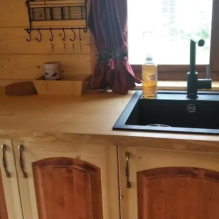 The Trailer, Comfort *