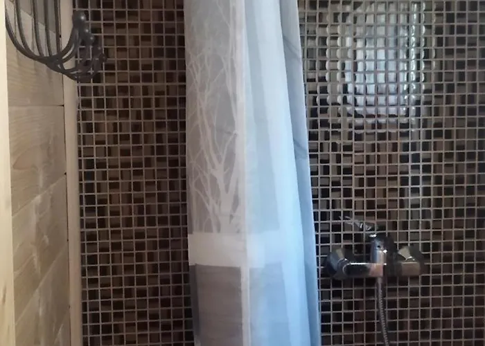 The Trailer, Comfort Apartment